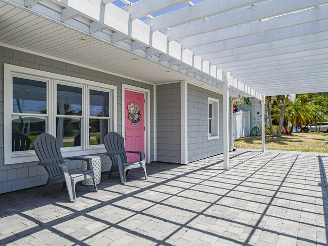 Building Photo - 13630 N Indian River Dr