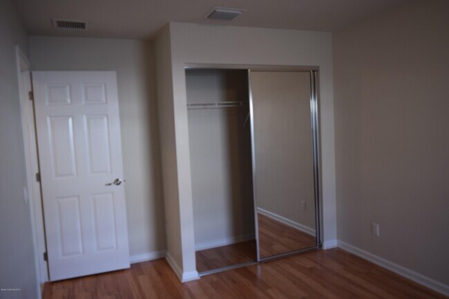 Building Photo - 1783 Dittmer Cir SE