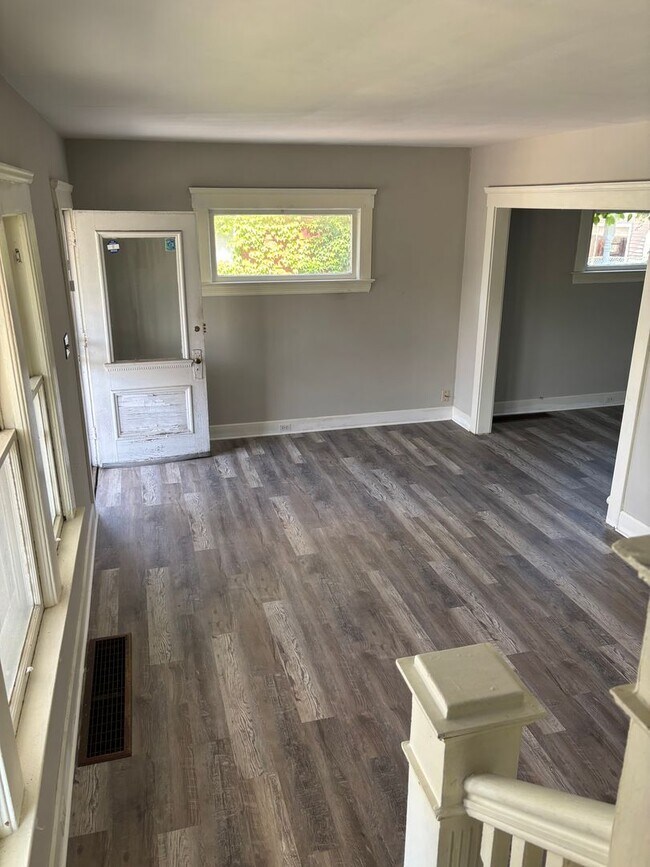Building Photo - Section 8 Accepted!