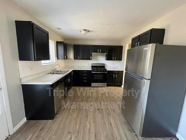Building Photo - 1225 Carla Dr