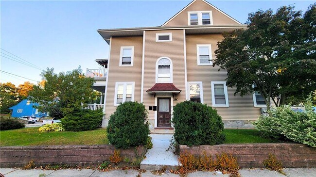 Building Photo - 309 Carrington Ave