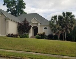 Building Photo - 14451 SW 153rd Ter