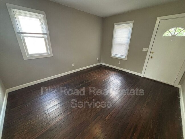 Building Photo - 3265 Buell St