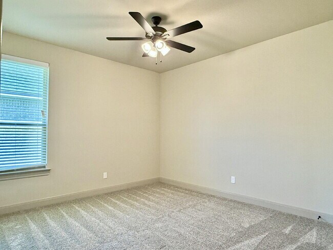 Building Photo - 2808 133rd St