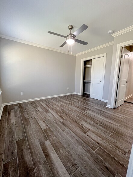 MASTER BEDROOM - 5310 Astoria Dr
