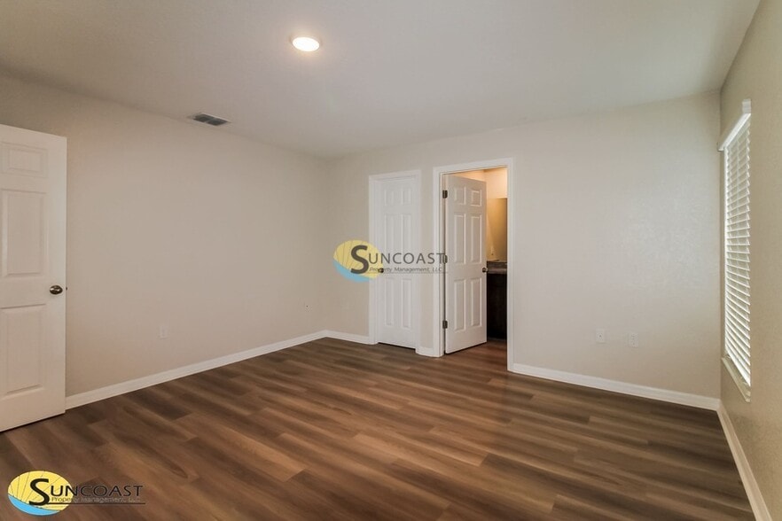 Building Photo - 2 Juniper Pass Dr