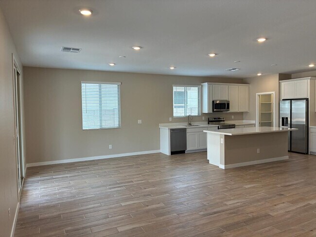 Building Photo - 18372 W Villa Chula Ln