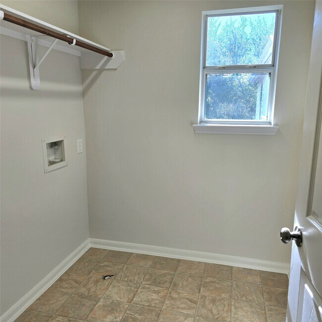 Building Photo - 12006 Audubon Hill Ct