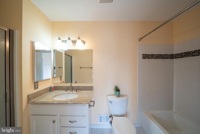 Building Photo - 10168 Turnberry Pl