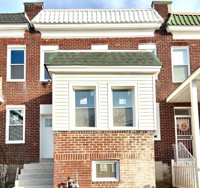 Building Photo - 2927 Oakley Ave