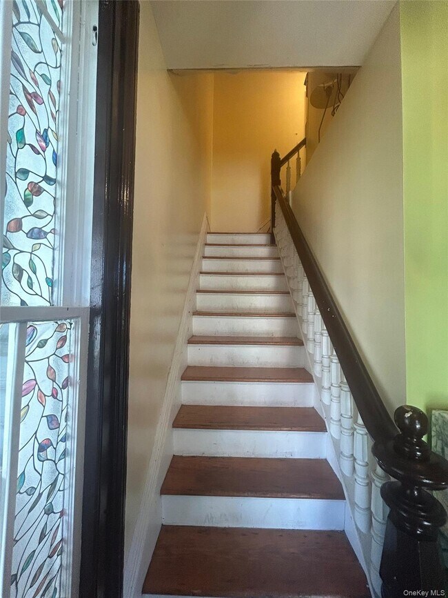 Building Photo - 42 Park Ave