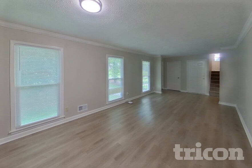 Building Photo - 1763 Lamancha Dr NW