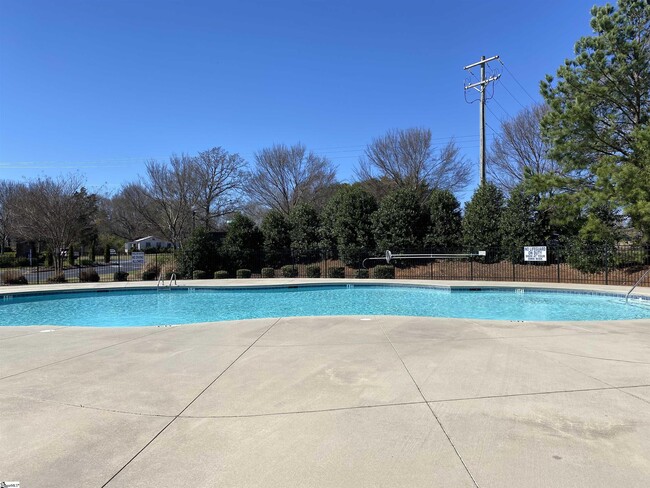 Building Photo - 126 Northwild Dr