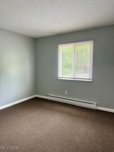 Building Photo - 4376 Darrow Rd