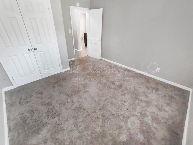 Building Photo - 463 Ramona St NE
