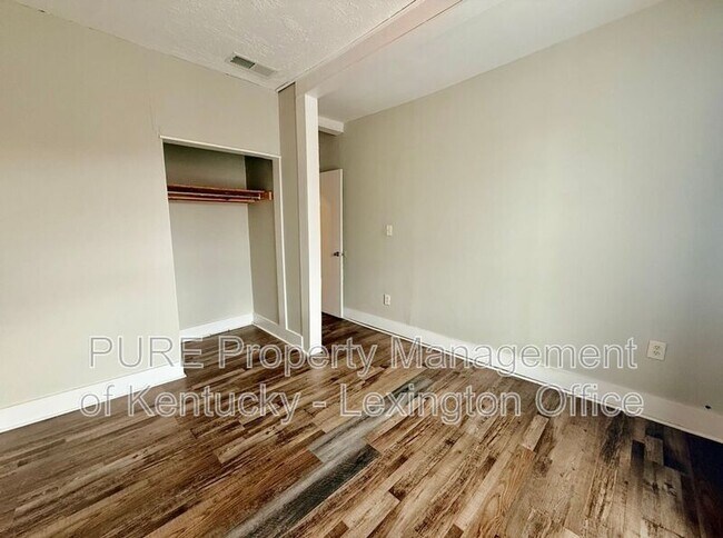 Building Photo - 417 North St