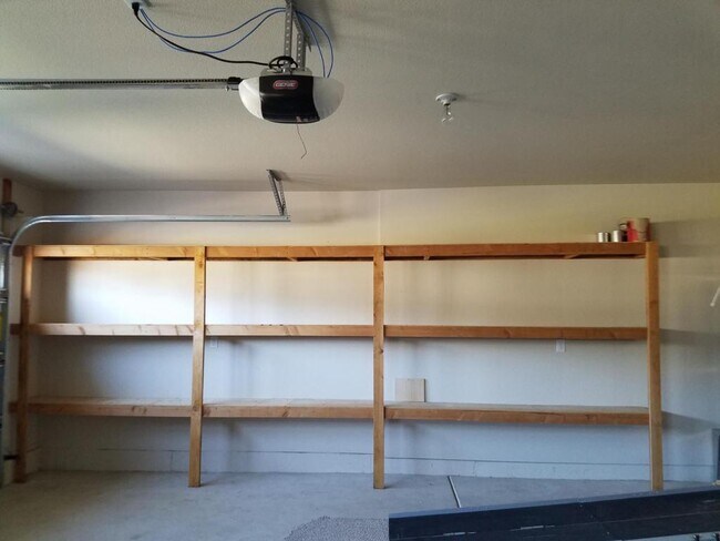Building Photo - 1042 SW Princeton Pl