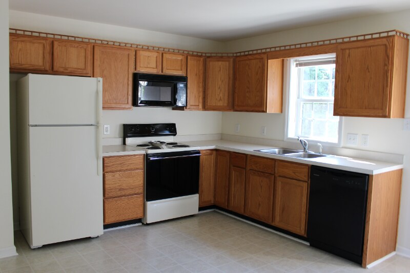 Building Photo - 9379 Redtop Ct