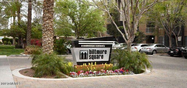 Building Photo - 1701 E Colter St