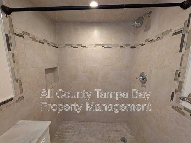 Building Photo - 4230 36th Ave S