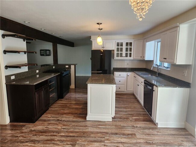 Building Photo - 603 Hamilton Pkwy