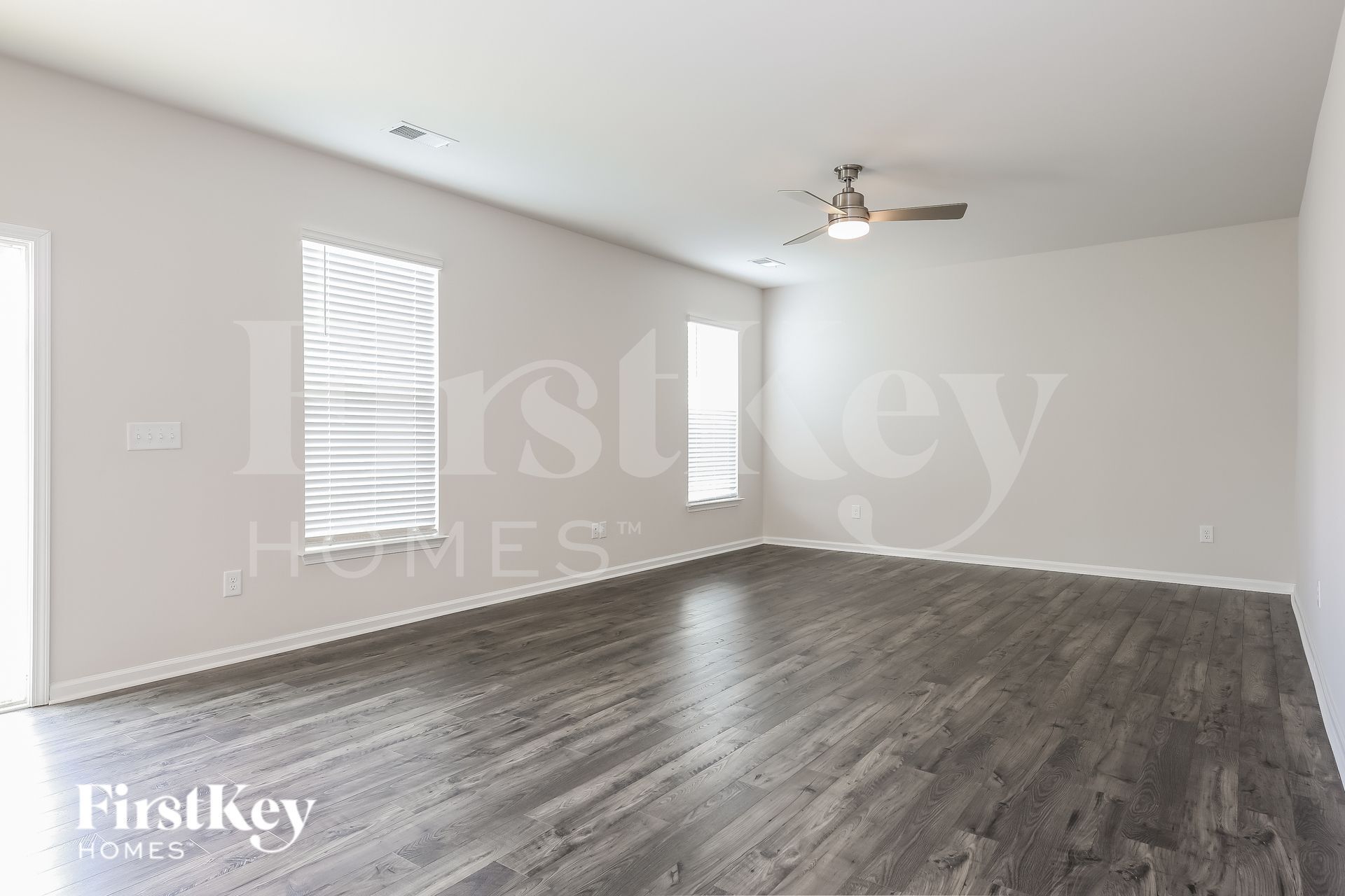 Building Photo - 300 Stonefence Dr