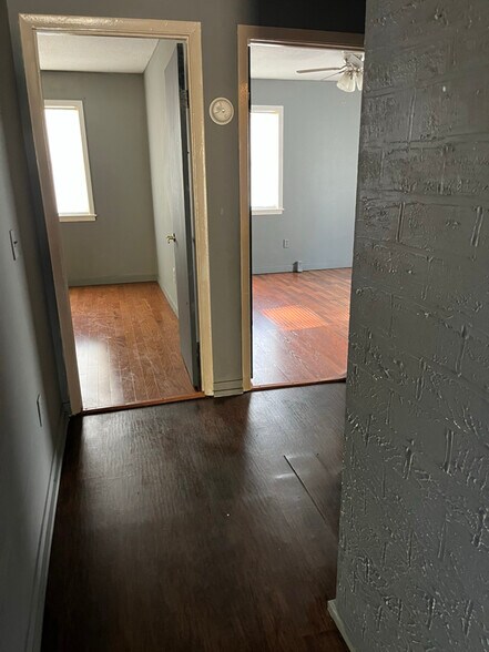 Building Photo - 220 S Utica St