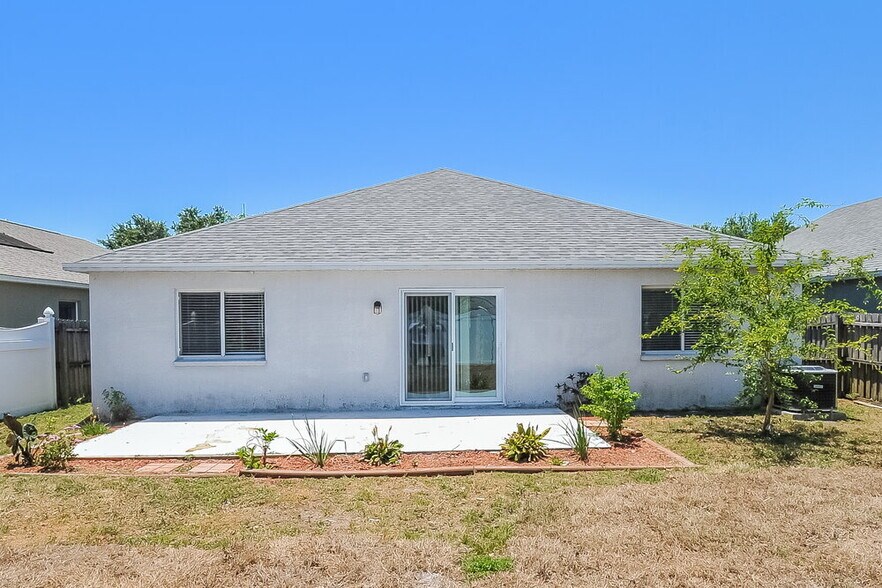 Building Photo - 12724 Lake Vista Dr