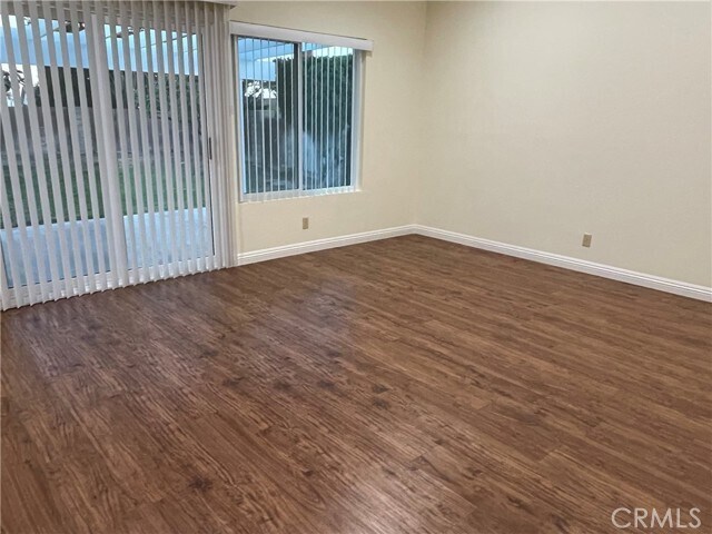 Building Photo - 2536 Greenhill Dr