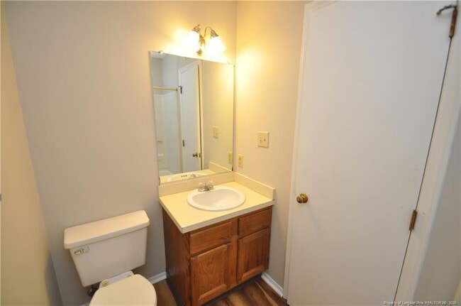 Building Photo - 3901 Lexington Dr