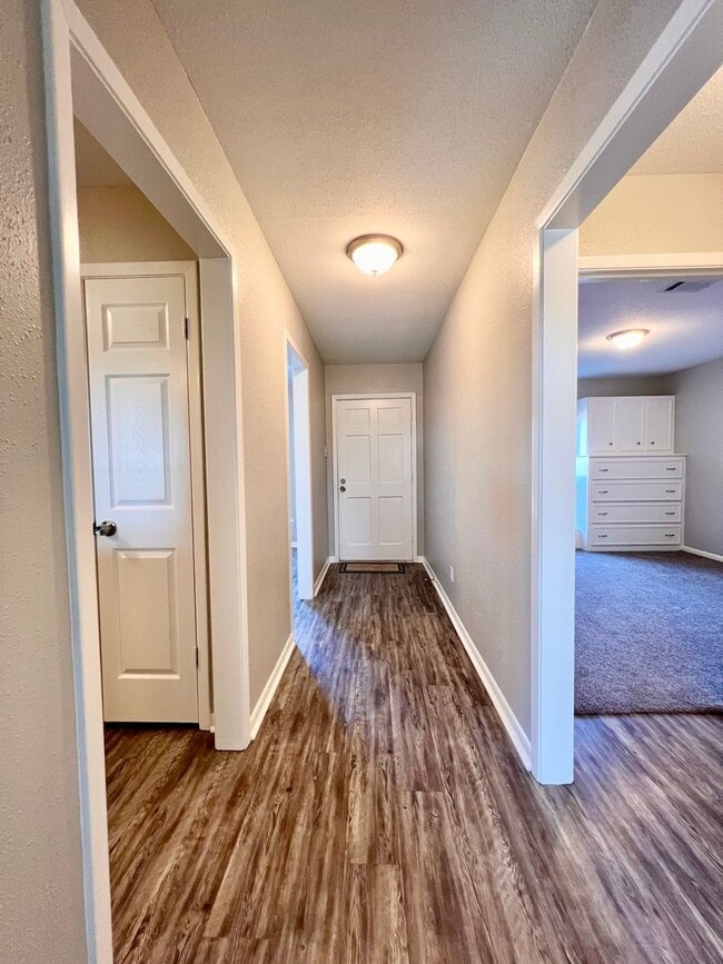 Building Photo - Beautiful one story home in Rosenberg, TX