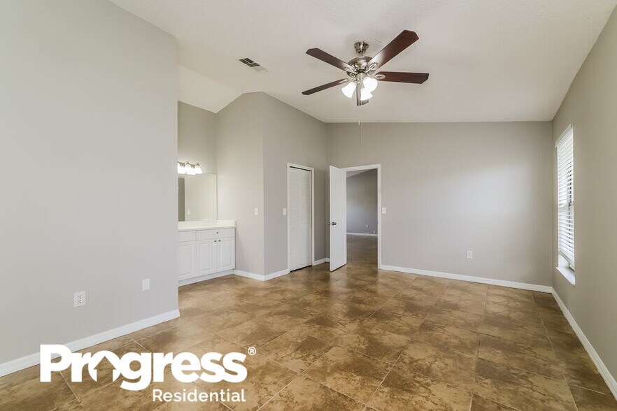 Building Photo - 637 Baldwin Dr