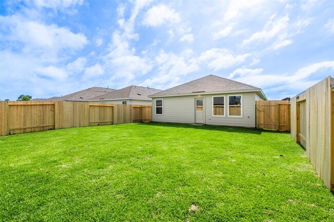 Building Photo - 21526 Willow River Canyon Ln