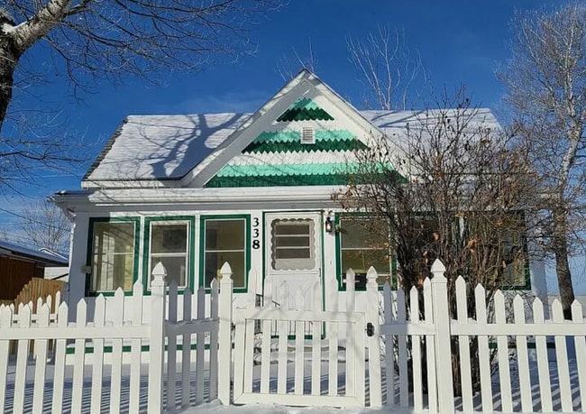 Building Photo - 338 N 2nd St