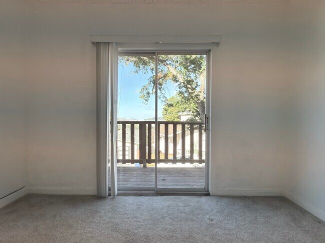 Building Photo - 160 San Benito Rd