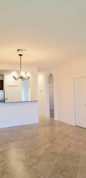 Building Photo - 12604 Garibaldi Ln