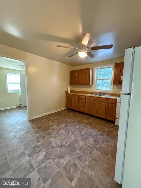 Building Photo - 10032 Kings Hwy