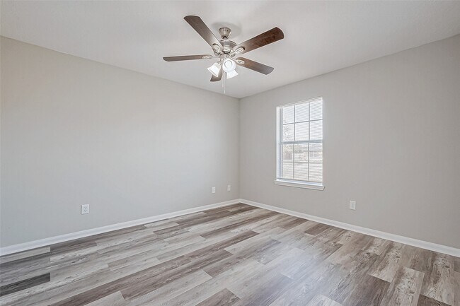 Building Photo - 8714 Garrett St