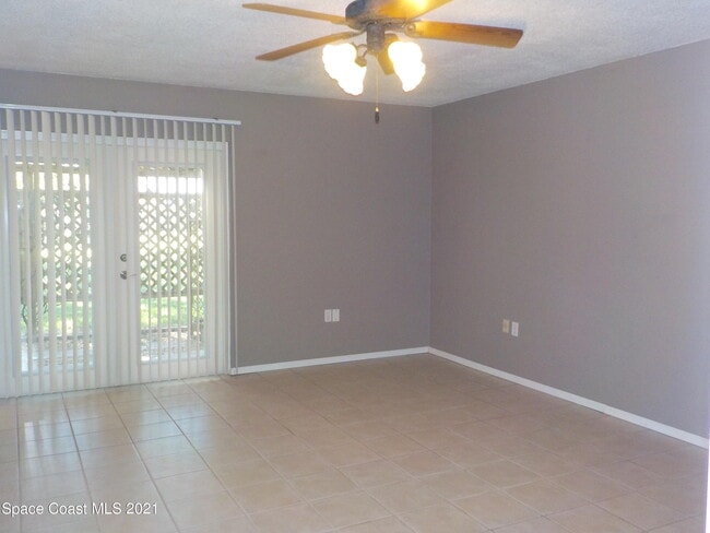 Building Photo - 520 Avondale Rd NE