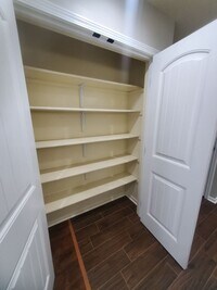 Building Photo - Freshly Updated, One Level Ranch, No Steps...