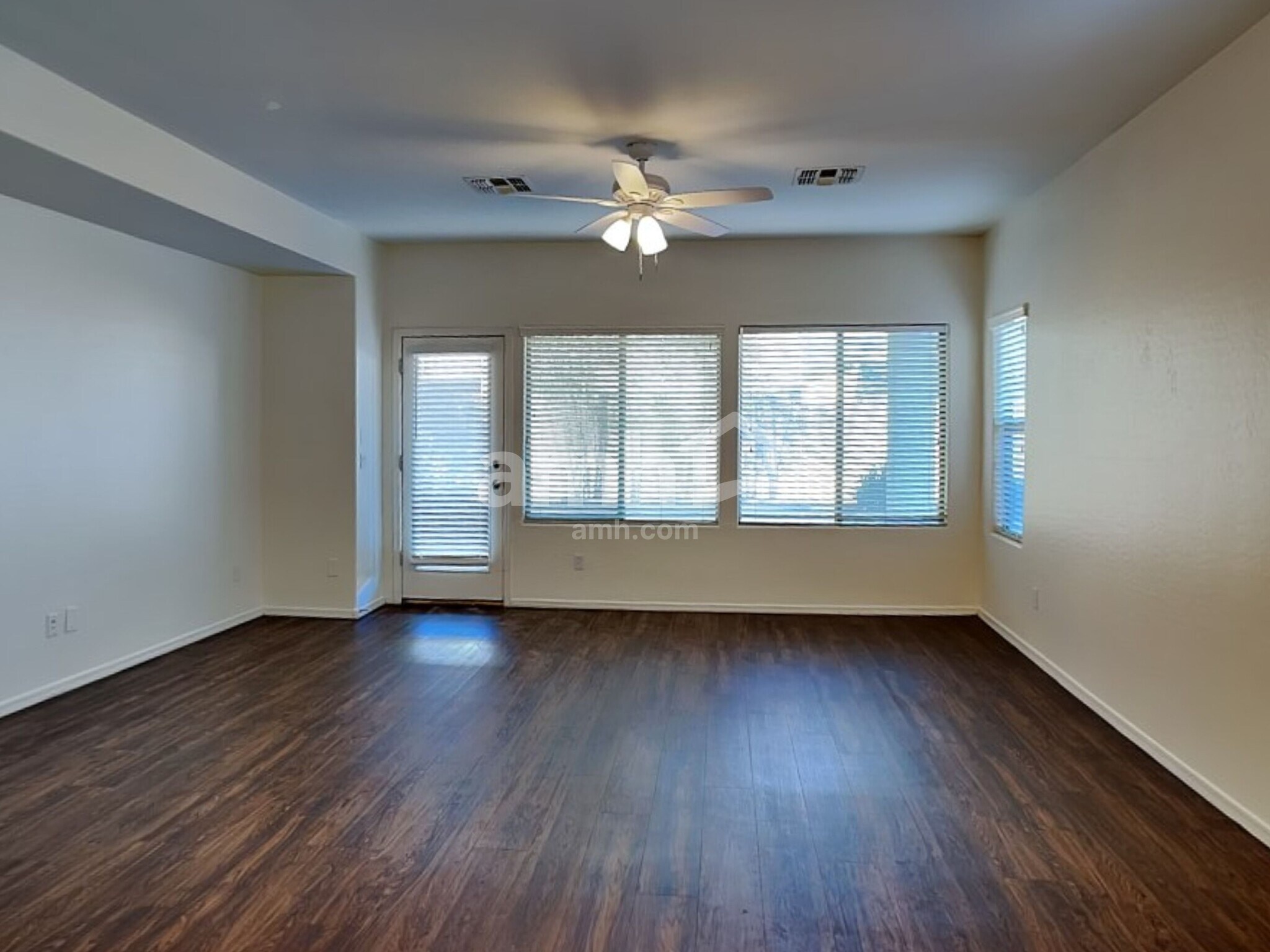 Building Photo - 16244 W Crenshaw Dr