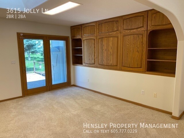 Building Photo - 3615 Jolly Ln