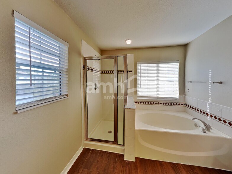 Building Photo - 17525 Sandgate Ct