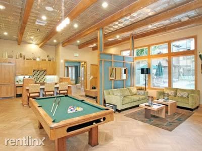 Building Photo - 2088 E Lakeshore Dr