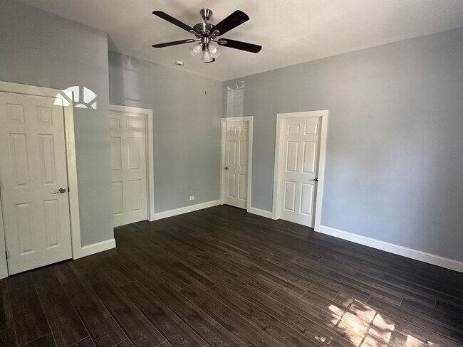 Building Photo - 430 E Woodard St