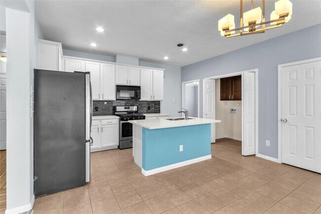 Building Photo - 10939 Clearsable Ln