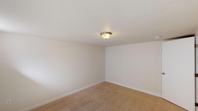 Building Photo - 3420 St Paul St