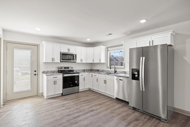 Building Photo - 118 Morning View Rd