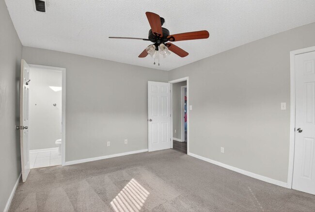 Building Photo - 3BR House in Jacksonville