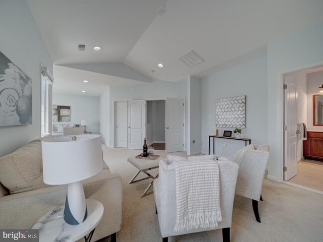Building Photo - 43320 Barnstead Dr